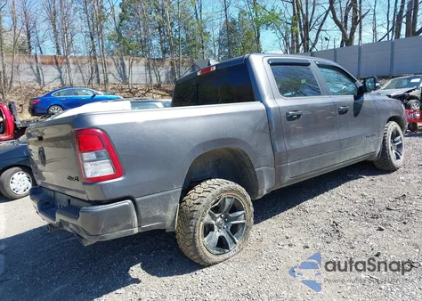 2021 Ram 1500 Big Horn 4X4 5'7 Box z USA, uszkodzony, nr VIN 1C6SRFFT4MN722848